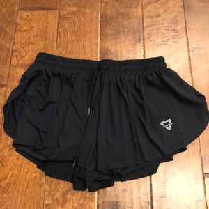 Women’s Black athletic shorts size L